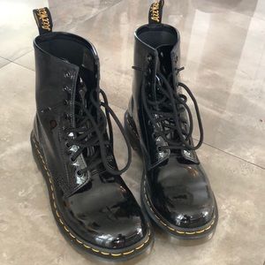 🚫SOLD 🚫Dr. Martens Leather boot